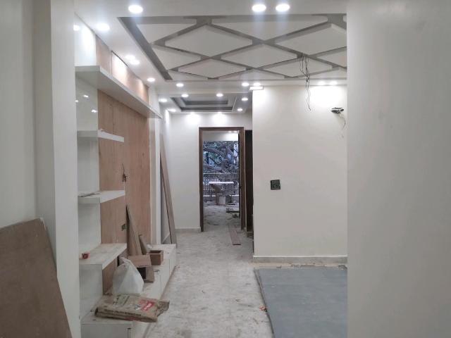 2 BHK Independent Builder Floor in Ramesh Nagar for resale New Delhi. The reference number is 14099437
