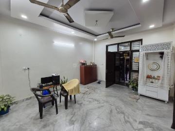 Flat for sale in Ramesh Nagar - Security