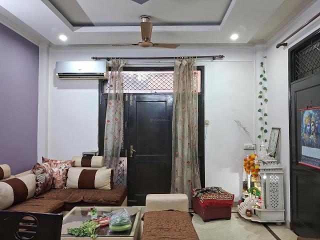 2 BHK Independent Builder Floor in Ramesh Nagar for resale New Delhi. The reference number is 19271898