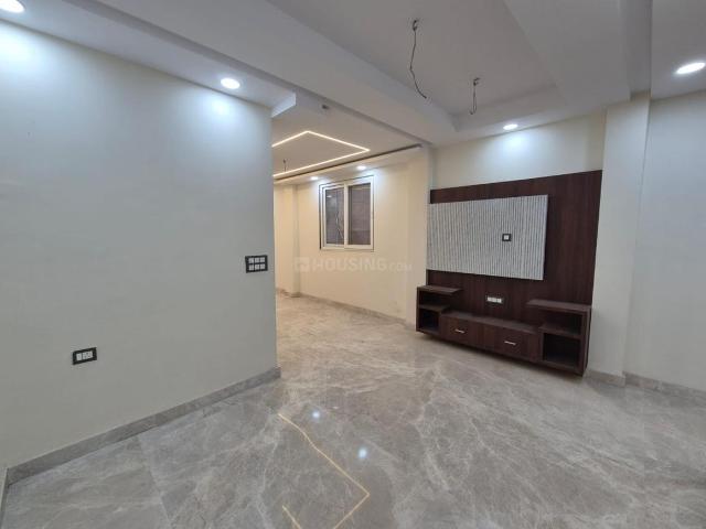 2 BHK Independent Builder Floor in Ramesh Nagar for resale New Delhi. The reference number is 20177400