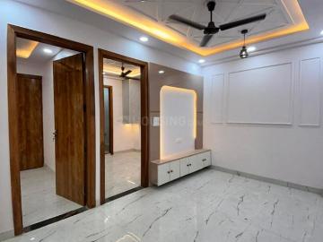 2 BHK Independent Builder Floor in Ramesh Nagar for resale New Delhi. The reference number is 20110128