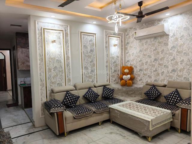 2 BHK Independent Builder Floor in Ramesh Nagar for resale New Delhi. The reference number is 20407796