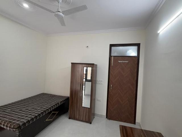 2 BHK Independent Builder Floor in Ranjeet Nagar for rent New Delhi. The reference number is 20950062