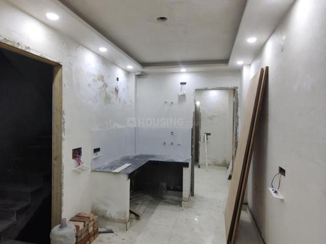 2 BHK Independent Builder Floor in Ranjeet Nagar for resale New Delhi. The reference number is 14271365