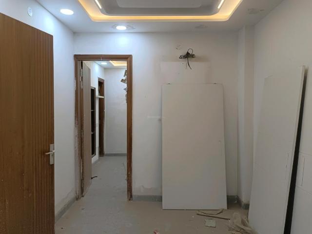 2 BHK Independent Builder Floor in Rohini Sector 28 for resale New Delhi. The reference number is 19318020