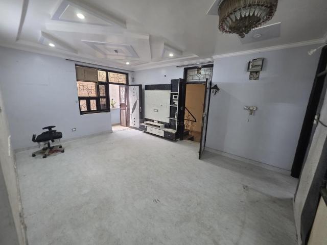 2 BHK Independent Builder Floor in Subhash Nagar for rent New Delhi. The reference number is 20779107