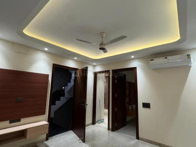 2 BHK Independent Builder Floor in Subhash Nagar for rent New Delhi. The reference number is 21264898