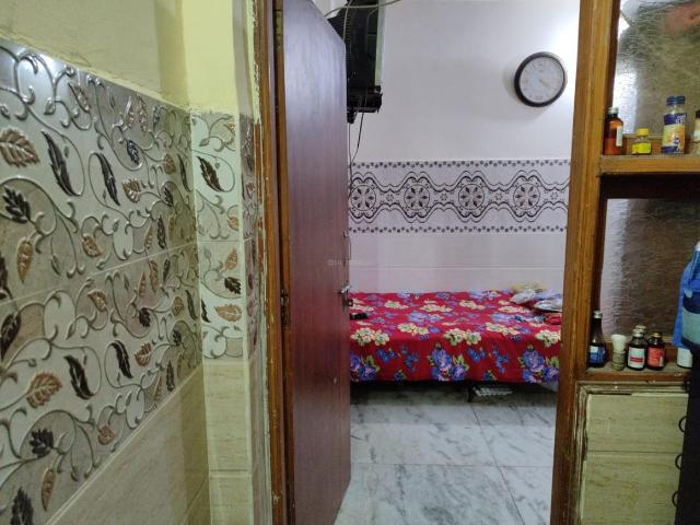 2 BHK Independent Builder Floor in Sangam Vihar for resale New Delhi. The reference number is 10547950
