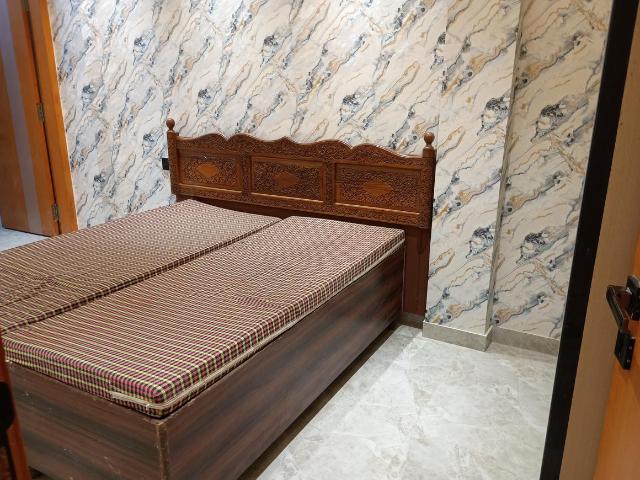 2 BHK Independent Builder Floor in Sant Nagar for rent New Delhi. The reference number is 19971622