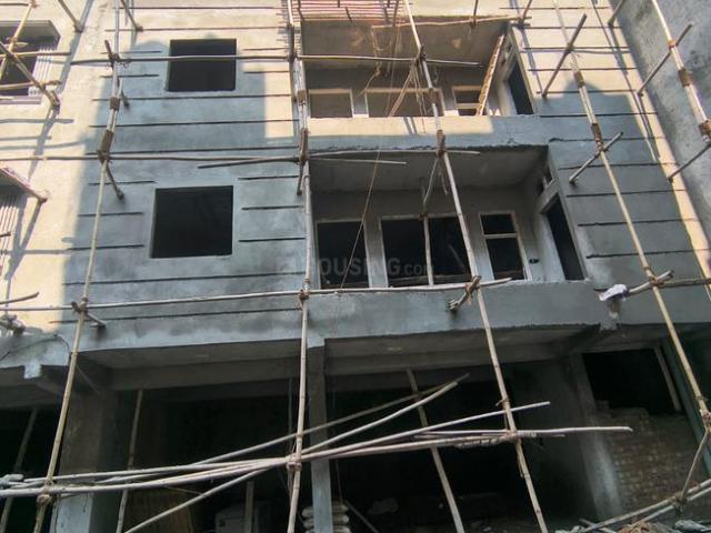 2 BHK Independent Builder Floor in Sant Nagar for resale New Delhi. The reference number is 20771902