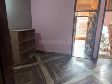 2 BHK Independent Builder Floor in Sarita Vihar for rent New Delhi. The reference number is 20518537