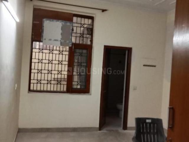 2 BHK Independent Builder Floor in Sector 40 for rent Noida. The reference number is 20263945
