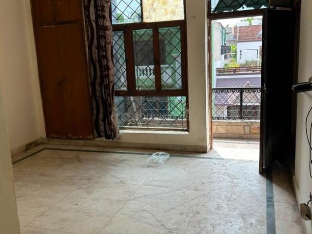 2 BHK Independent Builder Floor in Sector 41 for rent Noida. The reference number is 21026218