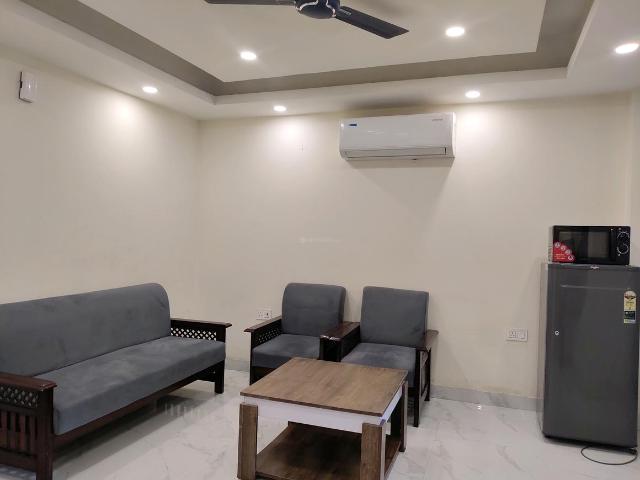 2 BHK Independent Builder Floor in Sector 45 for rent Gurgaon. The reference number is 15881846