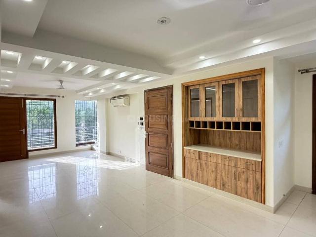 2 BHK Independent Builder Floor in Sector 45 for rent Gurgaon. The reference number is 20635657