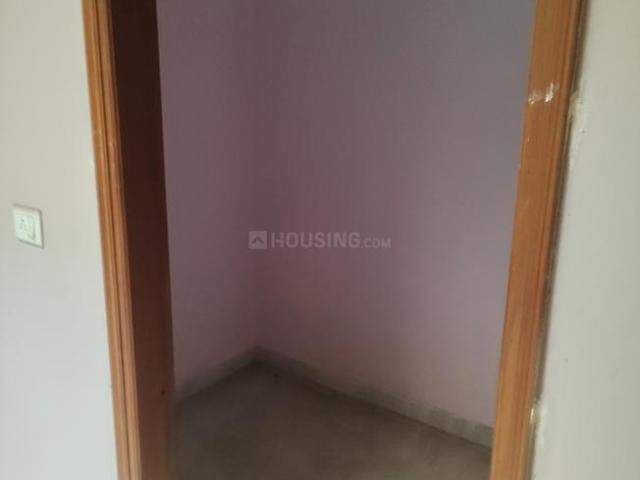 2 BHK Independent Builder Floor in Sector 46 for rent Noida. The reference number is 20305466