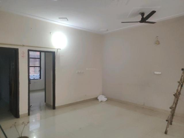 2 BHK Independent Builder Floor in Sector 49 for rent Faridabad. The reference number is 20877229