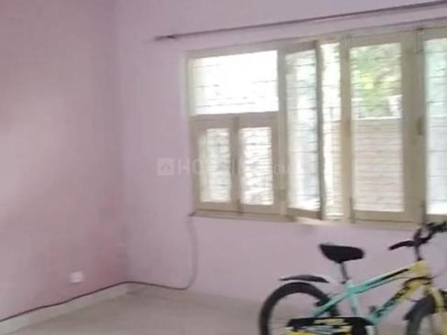 2 BHK Independent Builder Floor in Sector 49 for rent Noida. The reference number is 21123004