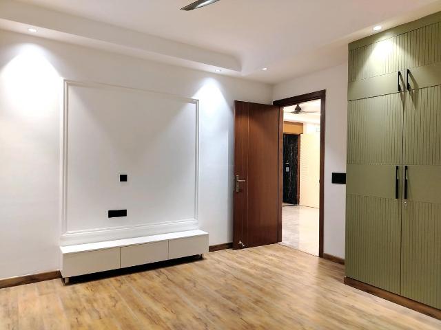 2 BHK Independent Builder Floor in Sector 52 for rent Gurgaon. The reference number is 19263967