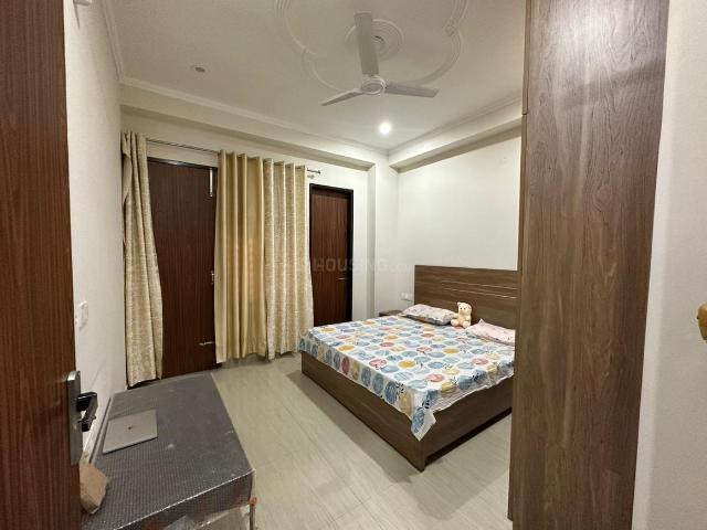 2 BHK Independent Builder Floor in Sector 52 for rent Gurgaon. The reference number is 19904886