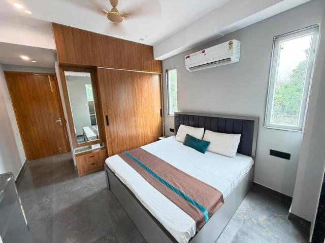 2 BHK Independent Builder Floor in Sector 52 for rent Gurgaon. The reference number is 20777084