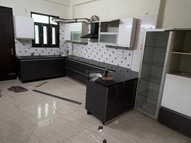 2 BHK Independent Builder Floor in Sector 52 for rent Gurgaon. The reference number is 21019412