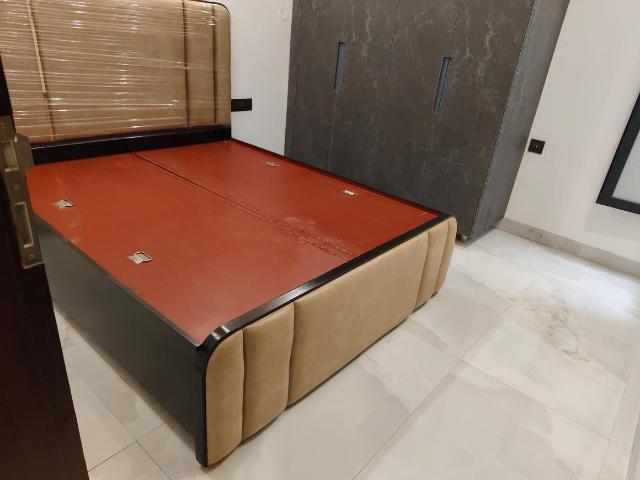 2 BHK Independent Builder Floor in Sector 52 for rent Gurgaon. The reference number is 21011556