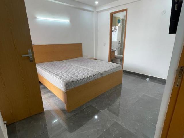 2 BHK Independent Builder Floor in Sector 52 for rent Gurgaon. The reference number is 21329297