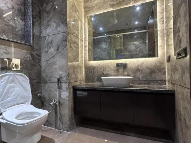 2 BHK Independent Builder Floor in Sector 56 for rent Gurgaon. The reference number is 18700220