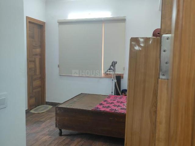 2 BHK Independent Builder Floor in Sector 63 A for rent Noida. The reference number is 19750234