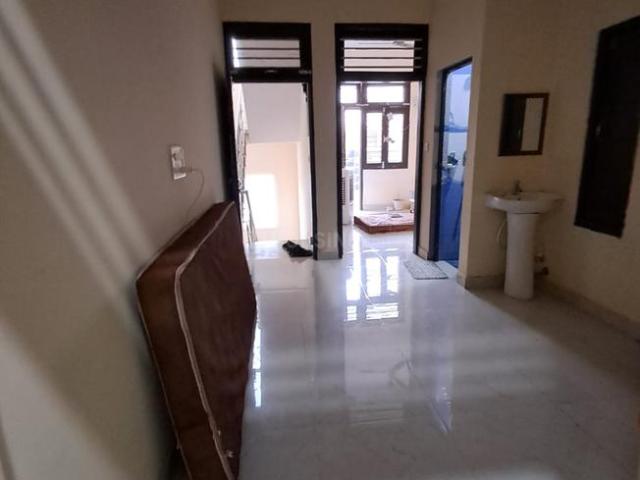 2 BHK Independent Builder Floor in Sector 63 A for rent Noida. The reference number is 21328857