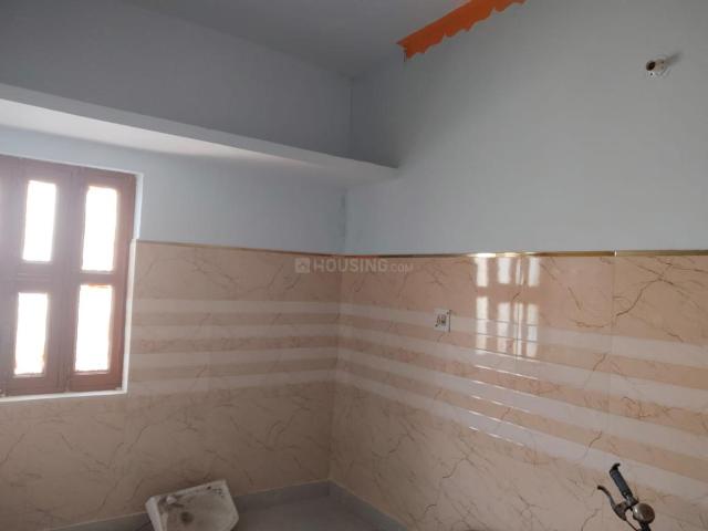 2 BHK Independent Builder Floor in Sector 62A for rent Noida. The reference number is 21101995