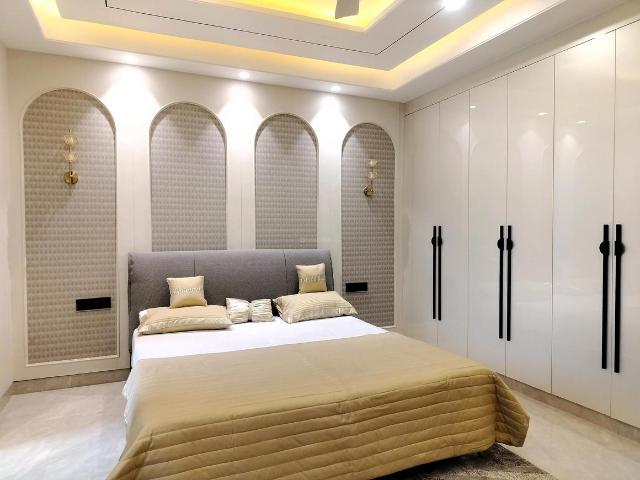 2 BHK Independent Builder Floor in Sector 7 for resale Gurgaon. The reference number is 18292392
