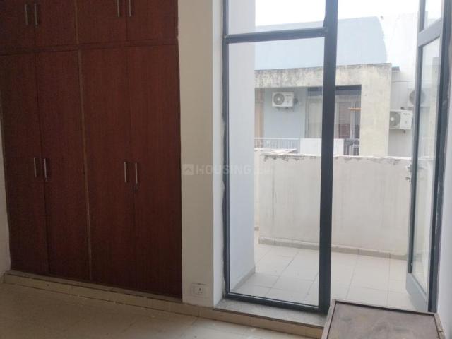 2 BHK Independent Builder Floor in Sector 82 for resale Gurgaon. The reference number is 21186128