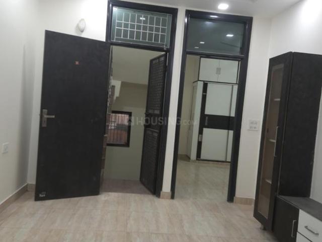 2 BHK Independent Builder Floor in Sector 8 Dwarka for rent New Delhi. The reference number is 19505892