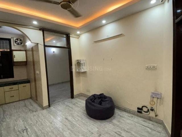 2 BHK Independent Builder Floor in Sector 8 Dwarka for rent New Delhi. The reference number is 20088292
