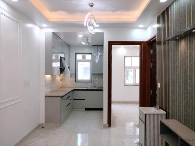 2 BHK Independent Builder Floor in Sector 8 Dwarka for resale New Delhi. The reference number is 19163745
