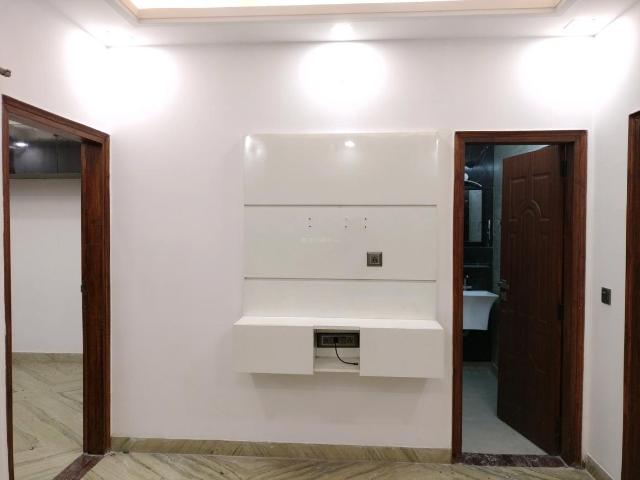 2 BHK Independent Builder Floor in Sector 8 Dwarka for resale New Delhi. The reference number is 20742947