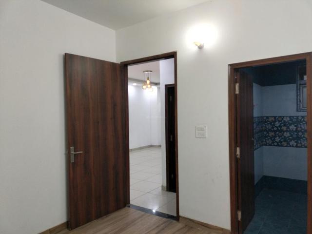 2 BHK Independent Builder Floor in Sector 102 for resale Noida. The reference number is 20760498