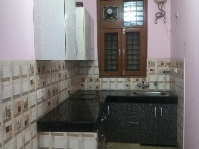 2 BHK Independent Builder Floor in Sector 11 for rent Gurgaon. The reference number is 18318963