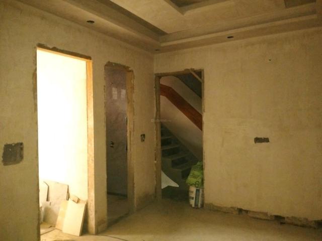 2 BHK Independent Builder Floor in Sector 11 Rohini for resale New Delhi. The reference number is 20840395