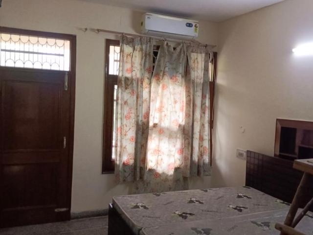 2 BHK Independent Builder Floor in Sector 12 for rent Panchkula. The reference number is 20651632