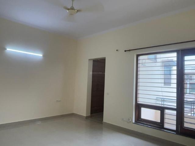 2 BHK Independent Builder Floor in Sector 17 for rent Faridabad. The reference number is 21035911