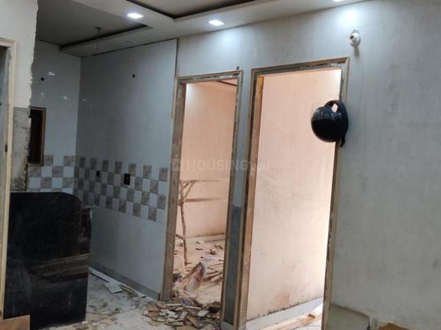 2 BHK Independent Builder Floor in Sector 16 Rohini for rent New Delhi. The reference number is 14385774