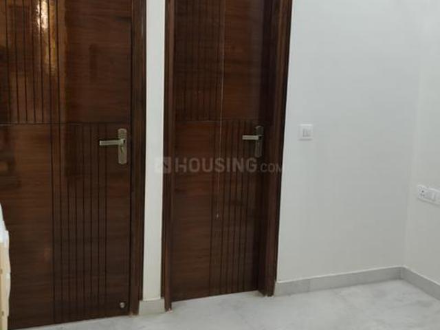 2 BHK Independent Builder Floor in Sector 16 Rohini for rent New Delhi. The reference number is 18982163
