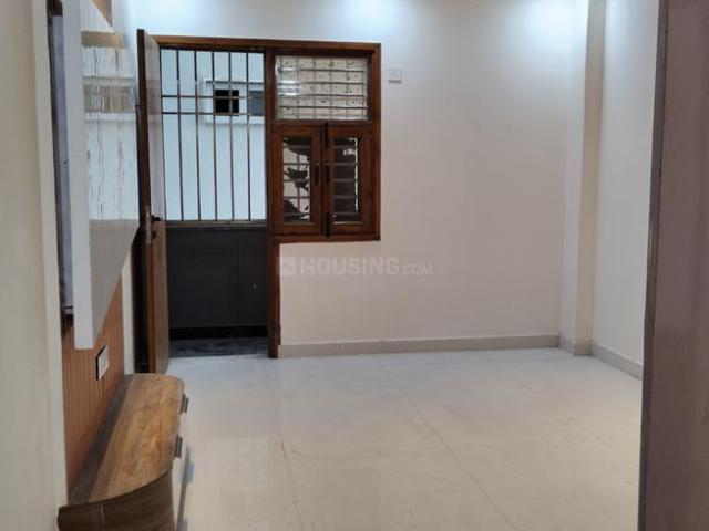 2 BHK Independent Builder Floor in Sector 16 Rohini for rent New Delhi. The reference number is 21276632