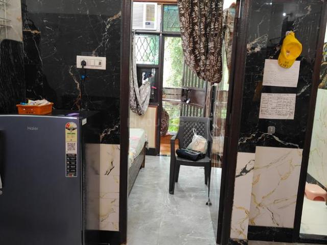 2 BHK Independent Builder Floor in Sector 16 Rohini for resale New Delhi. The reference number is 20627122