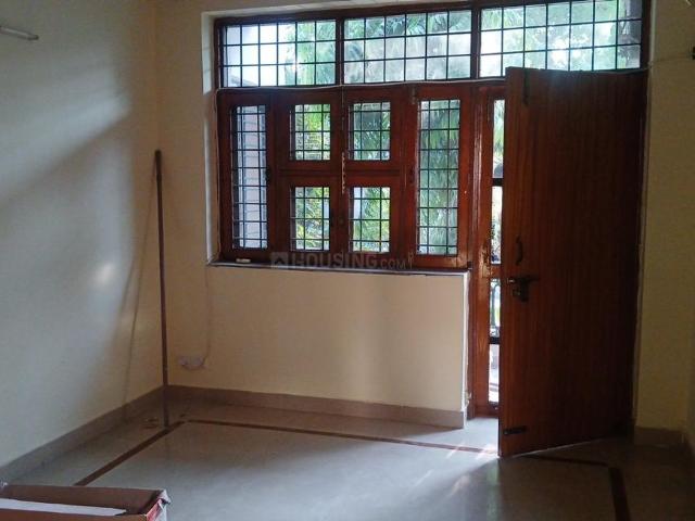 2 BHK Independent Builder Floor in Sector 23 for rent Gurgaon. The reference number is 20131023