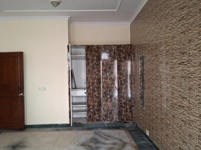 2 BHK Independent Builder Floor in Sector 21 for rent Gurgaon. The reference number is 20084711