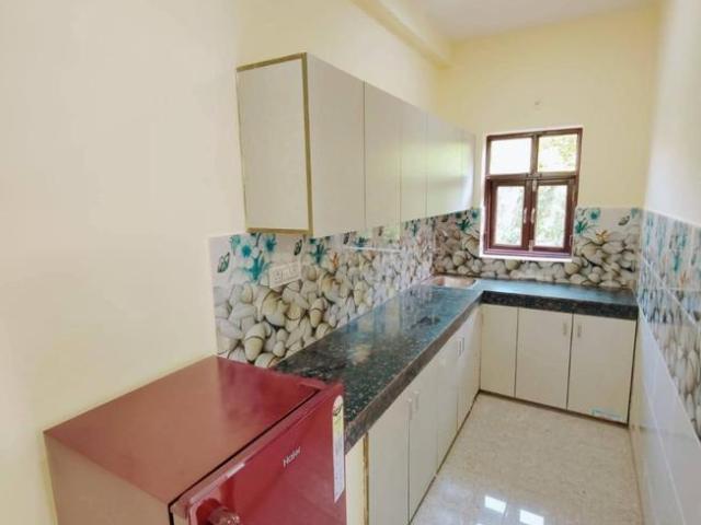 2 BHK Independent Builder Floor in Sector 21 for rent Gurgaon. The reference number is 20868203
